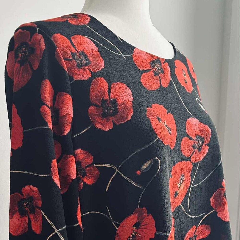 Cartise Black Red Poppy Double-Layer Pleated Chiffon Blouse – US 8 - Picture 3 of 12